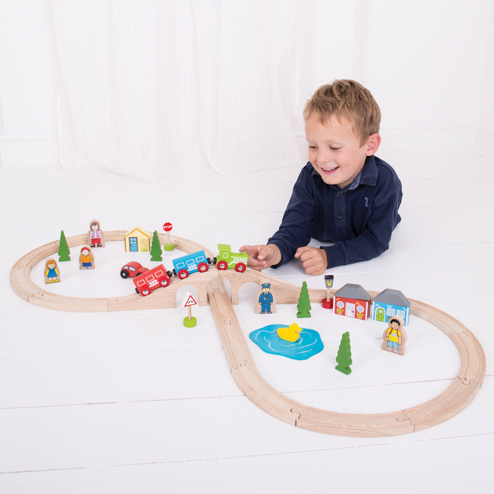 Figure of Eight Train Set