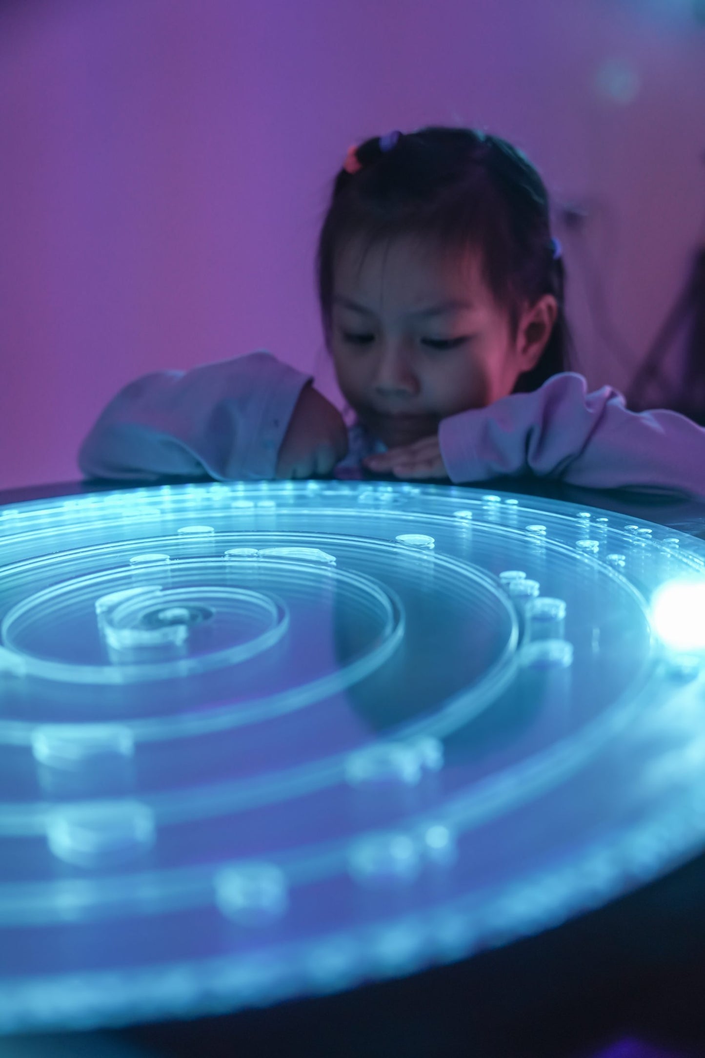 Maze Bubble Table