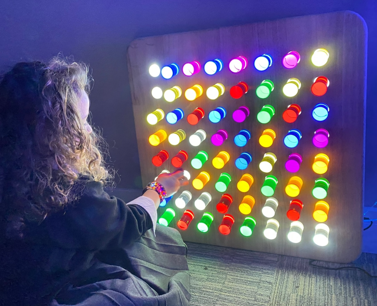 WALL HANGING SENSORY LIGHT PANEL